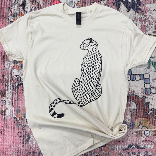 *Luxury Cheetah Graphic Tee