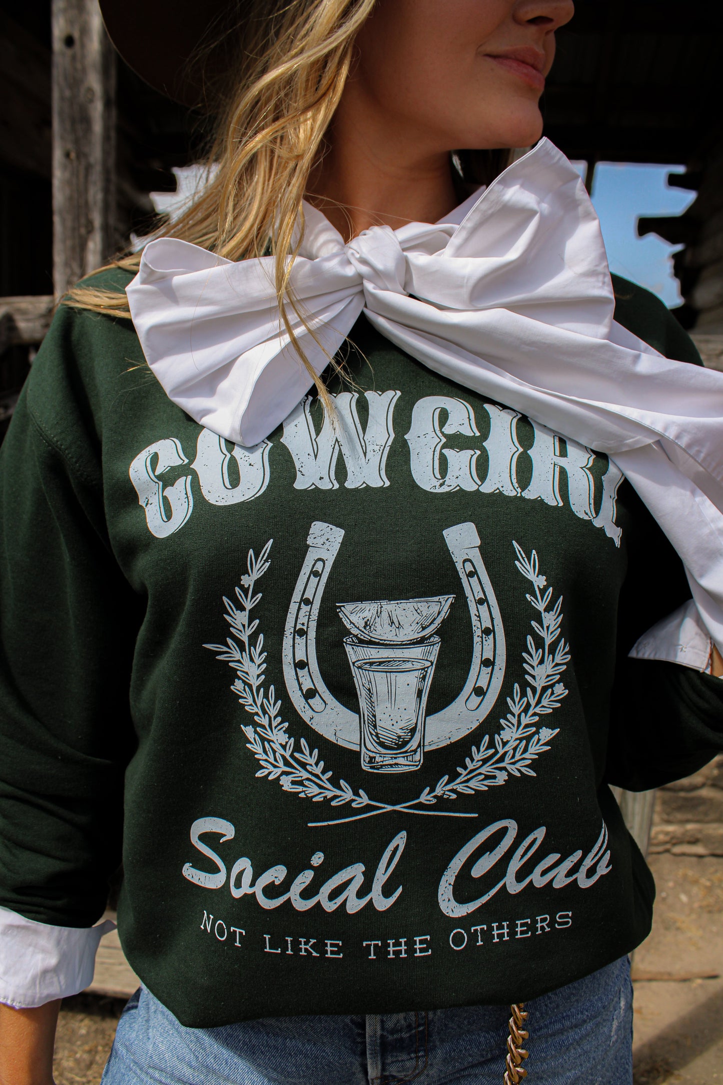 COWGIRL SOCIAL CLUB CREWNECK